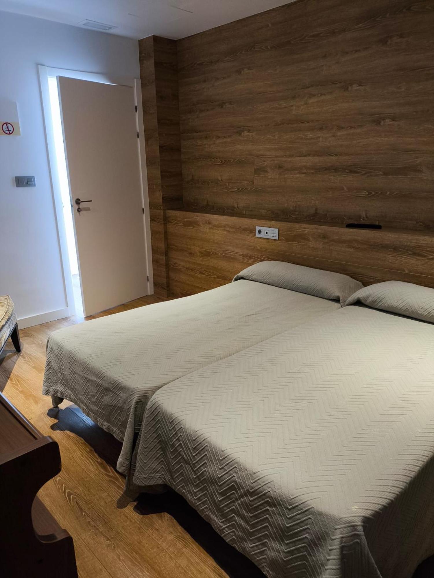 Hotel Alcazar Mula Kültér fotó